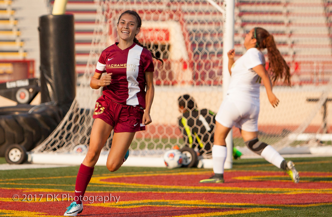 Arianna Gonzalez leads the Panthers with two goals as they get the 4-1 victory over Napa Valley